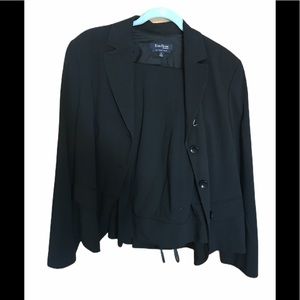 Evan Picone black suit